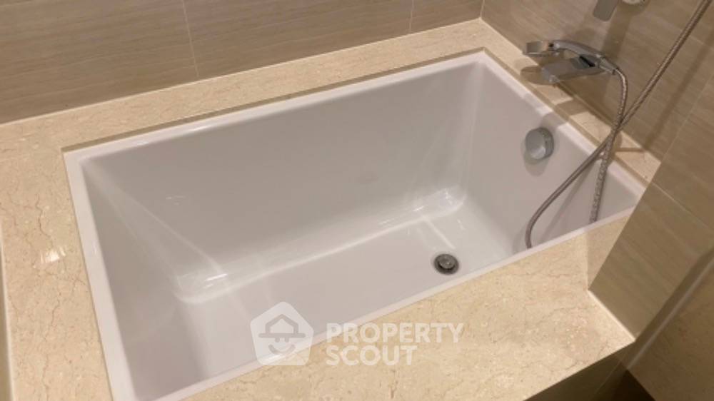 picture 3-BR Condo at Noble Be 33 near BTS Phrom Phong (ID 514614) - 6/8