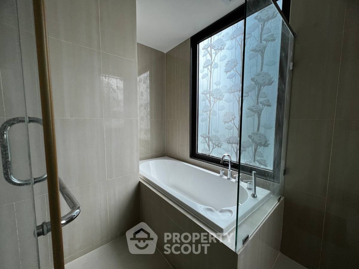 picture 2-BR Condo at Villa Asoke near MRT Phetchaburi (ID 514374) - 12/13