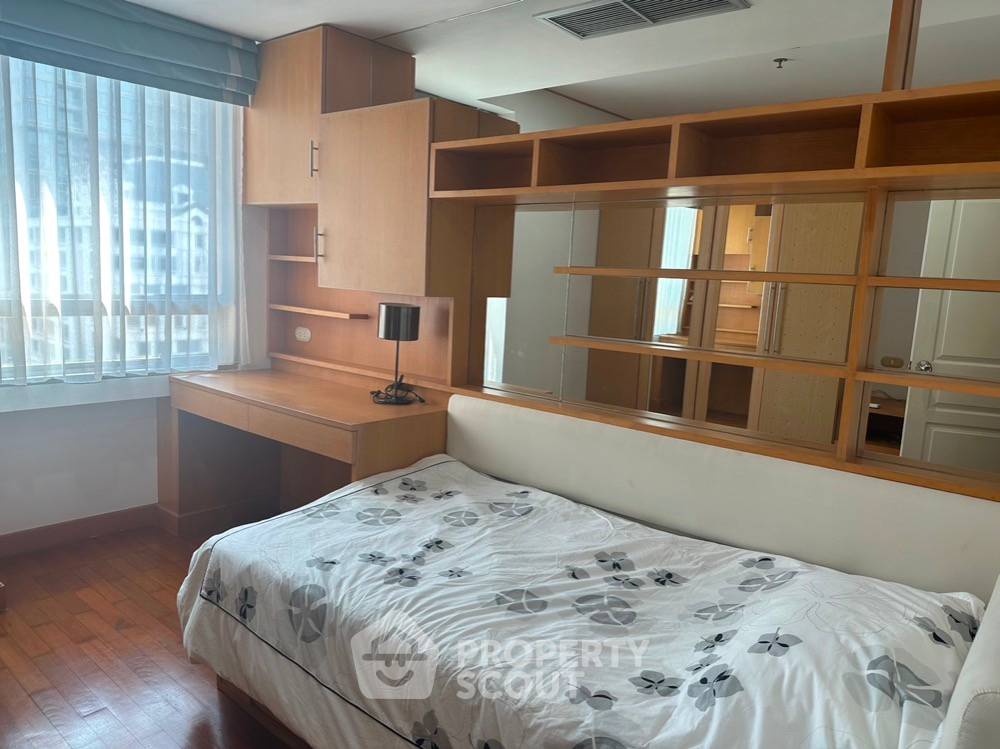 picture 3-BR Condo at Grand Langsuan Condominium near BTS Ratchadamri (ID 1765577) - 16/18