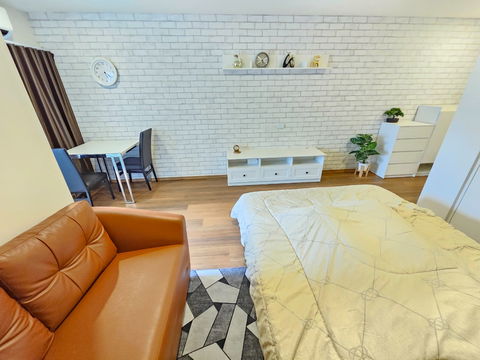 ให้เช่าคอนโดใหม่ LPN เอกชัย 48 ติดถนนใหญ่ เฟอร์นิเจอร์ครบเข้าอยู่ได้ทันที