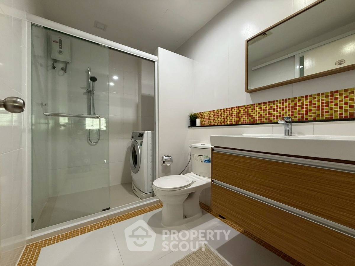 picture 2-BR Condo at Nice Suites Sanambinnam Condominium in Tha Sai (ID 2321072) - 6/11
