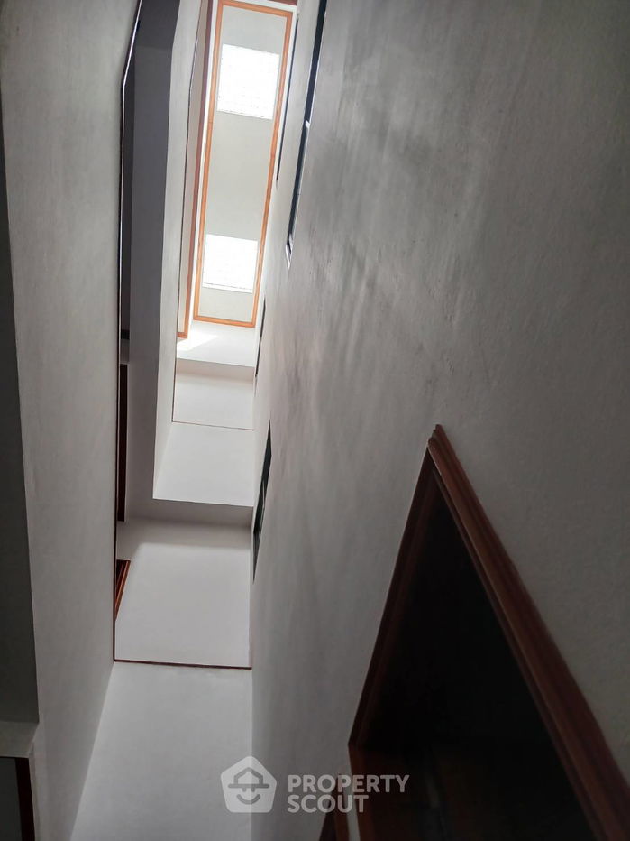 รูป ทาวน์เฮาท์ 4-ห้องนอน ใกล้ สถานีรถไฟหัวหิน (ID 2322872) - รูปที่ 16/20