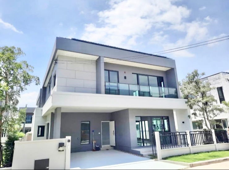 รูป ให้เช่าบ้านเซนโทร บางนา (CENTRO BANGNA) ใกล้เมกา บางนา - รูปที่ 1/10