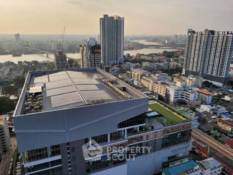 picture 2-BR Condo at The Tree Interchange near MRT Bang Pho (ID 2317049) - 15/25