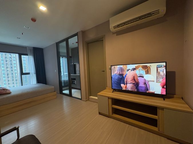 For Rent Life Asoke Hype 300 m to MRT Rama 9 