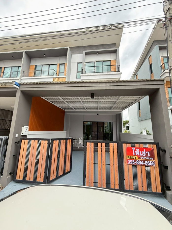 picture  For rent: 3-story townhouse in Kaset-Nawamin area, beautifully decorated, fully furnished. - 1/10