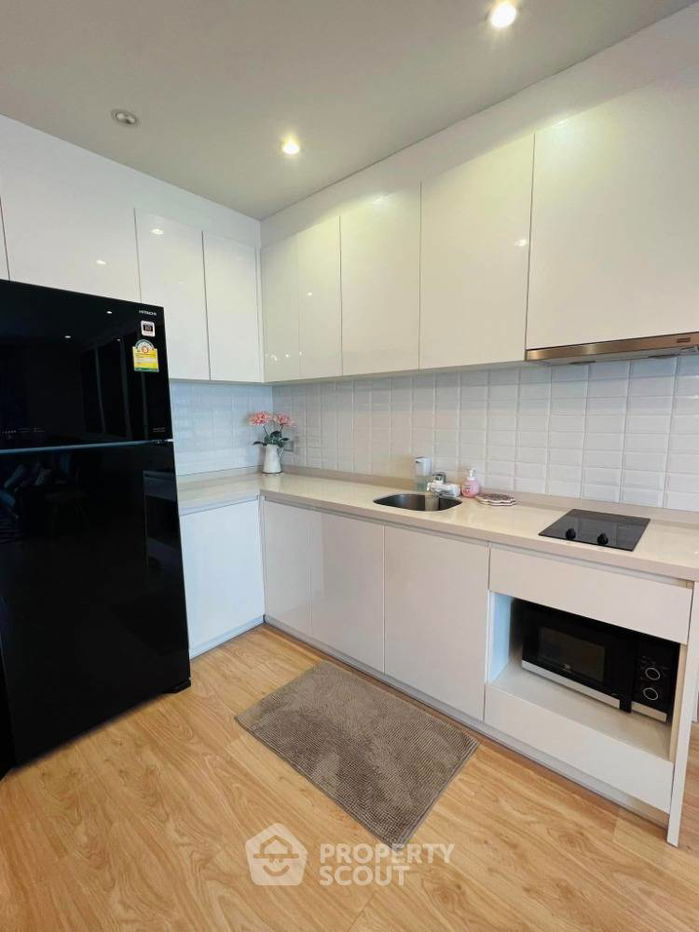 picture 2-BR Condo at Rhythm Sukhumvit 42 near BTS Ekkamai (ID 1803221) - 5/18