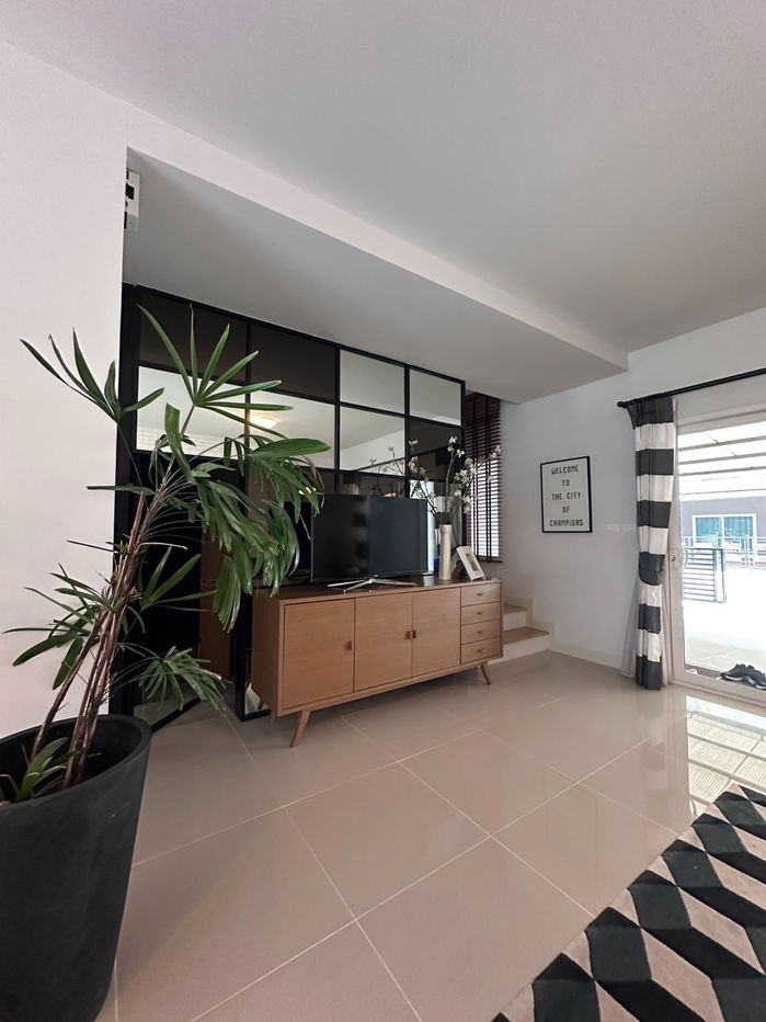 รูป ขายบ้านตัวอย่าง ! โครงการ ทาวน์ อเวนิว สองแคว🏡 บ้านเลขที่ 199/1 พรีเมียมทาวน์โฮม ใกล้เซ็นทรัล พิษณุโลก💥ส่วนลดสูงสุด 1,00,000 บาท พร้อมอยู่ แต่งครบ - รูปที่ 5/16
