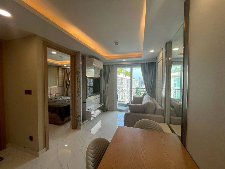 picture Dusit Grand  Park 2  Condominium  pool view  - 6/19