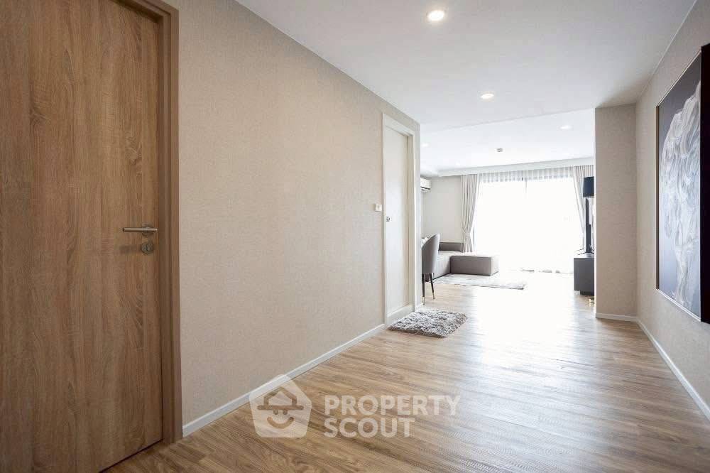 picture 2-BR Condo at Blossom Condo @ Sathorn-Charoenrat near BTS Surasak (ID 2324818) - 7/20