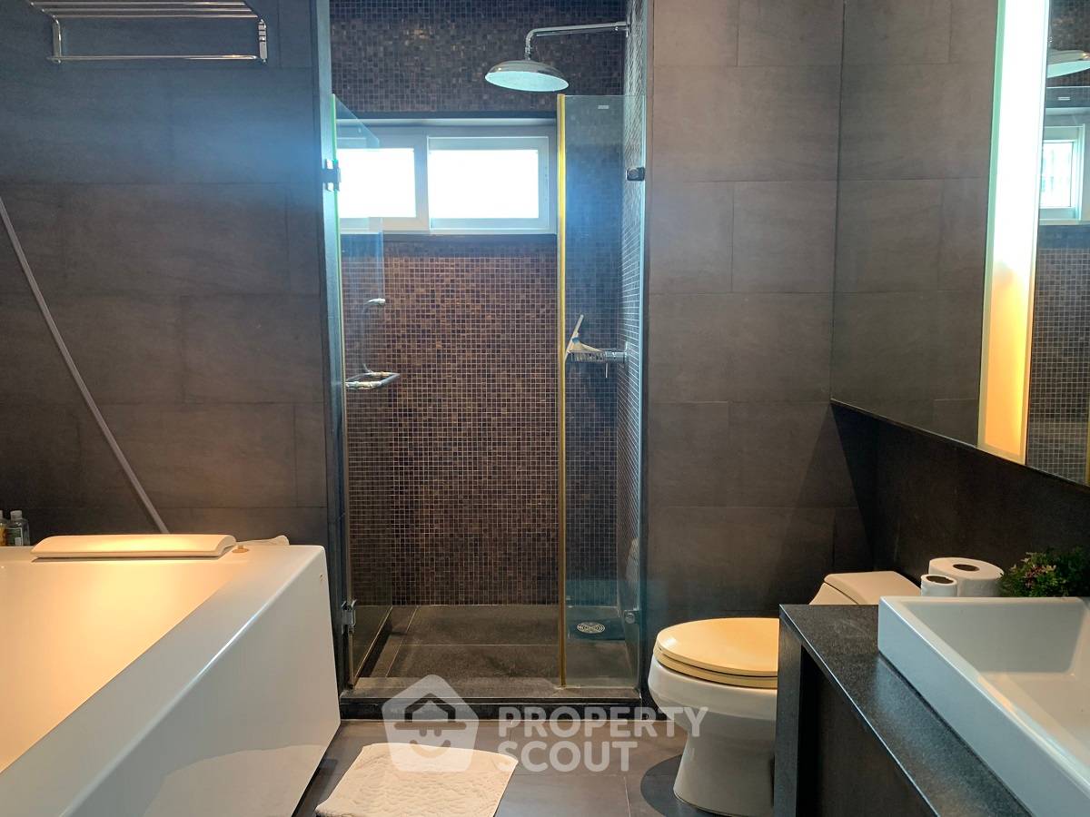 picture 3-BR Condo at Wattana Suite Condominium near BTS Nana (ID 2326161) - 10/16