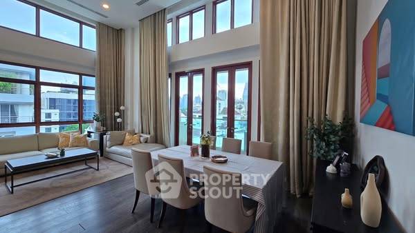picture 3-BR Condo at The Crest Ruamrudee near BTS Phloen Chit (ID 2324462) - 1/11