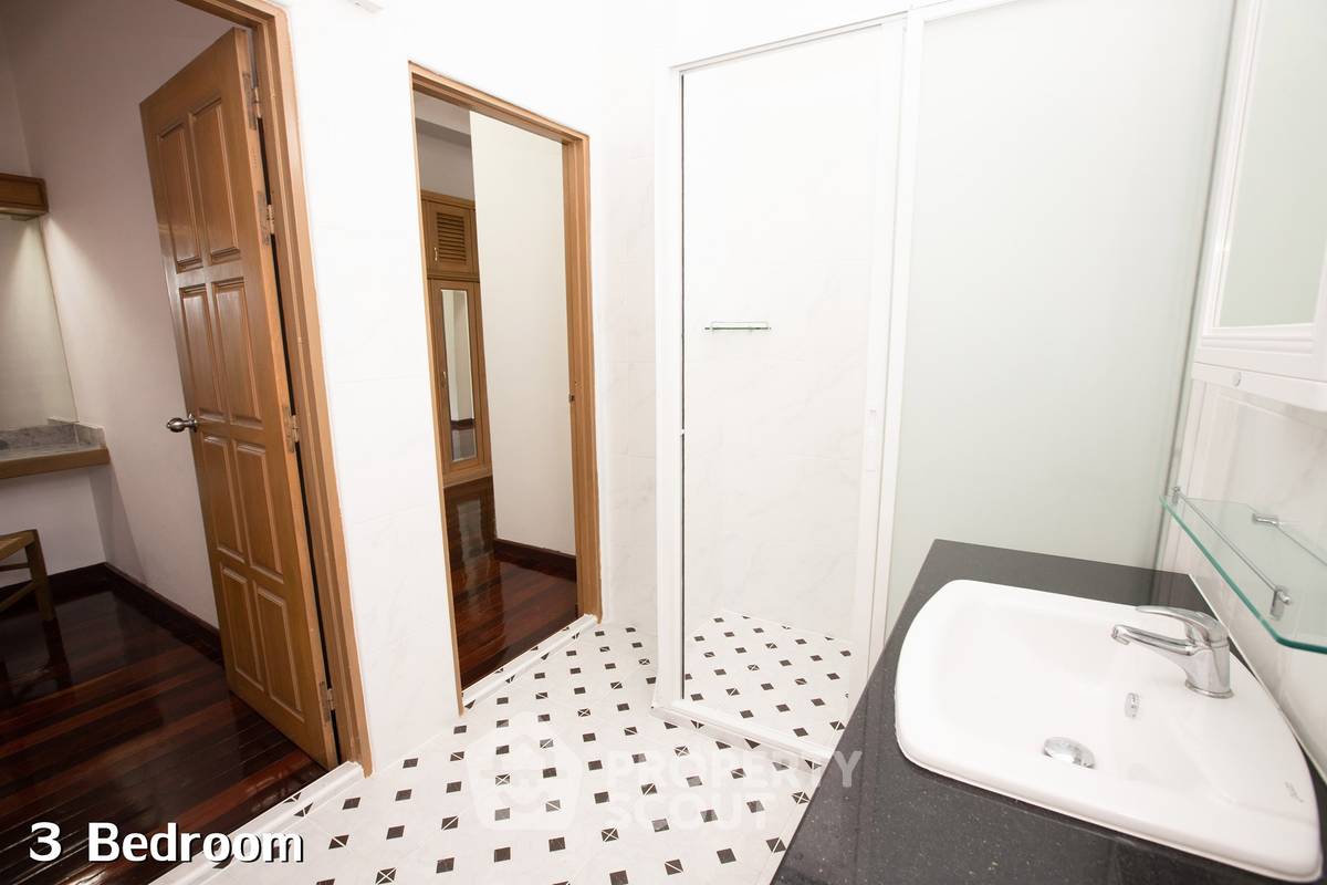 รูป คอนโด 3-ห้องนอน ที่ แอมบาสเเดอร์ คอร์ท ใกล้ BTS ราชดำริ (ID 531414) - รูปที่ 15/16