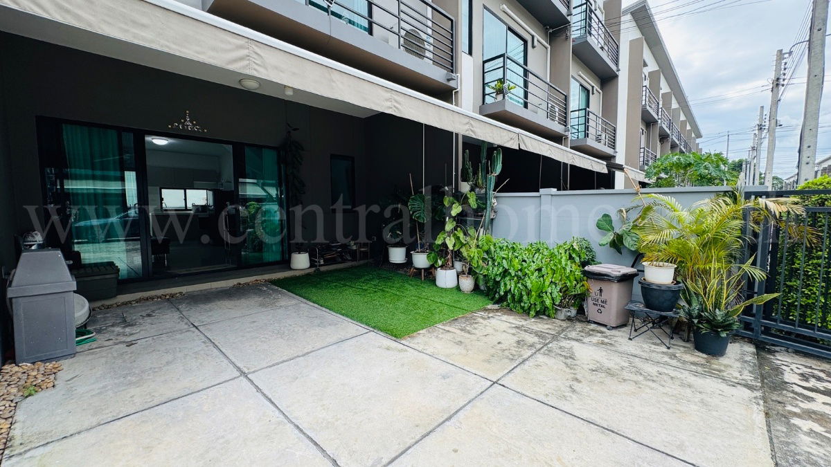 รูป ทาวน์โฮม 3 ชั้น บ้านกลางเมือง รามอินทรา ต้นโครงการ พร้อมอยู่ - รูปที่ 4/16