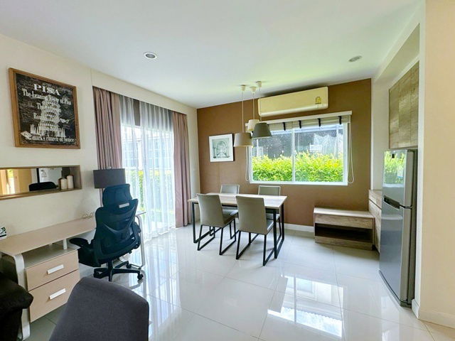 รูป พร้อมเฟอร์ฯหรูหรา MRTมีนบุรี 2.1 กม. ร่มเกล้า 4-8 ให้เช่าคฤหาสน์ 2 ชั้น 60ตร.วา. 236ตร.ม ม.เกษมบัณฑิต ร่มเกล้า 1.2 กม. 3 นอน 3 น้ำ - รูปที่ 2/8