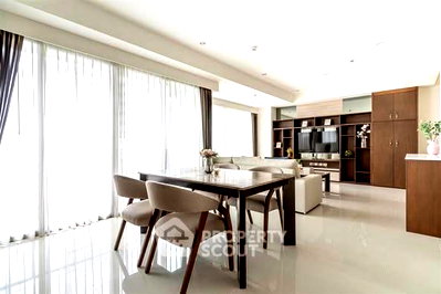 Condos for sale BTS Phrom Phong : 2-BR Condo at The Emporio Place near BTS Phrom Phong (ID 2325158)
