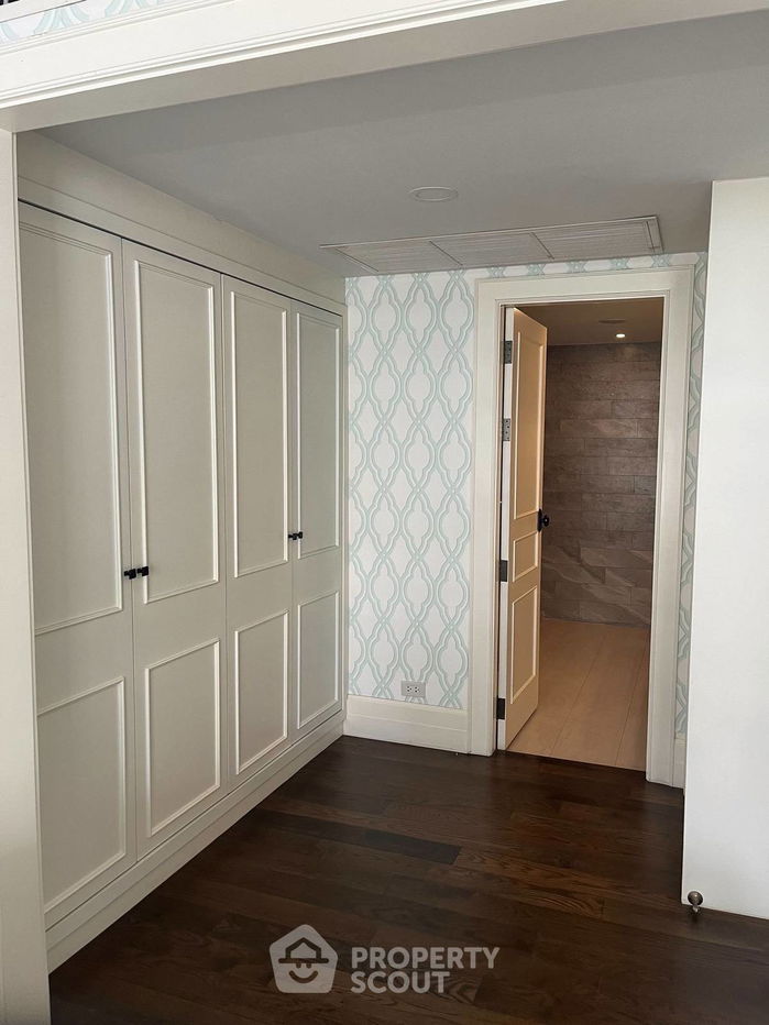 picture 2-BR Condo at Somkid Gardens Condominium near BTS Chit Lom (ID 2324971) - 15/20