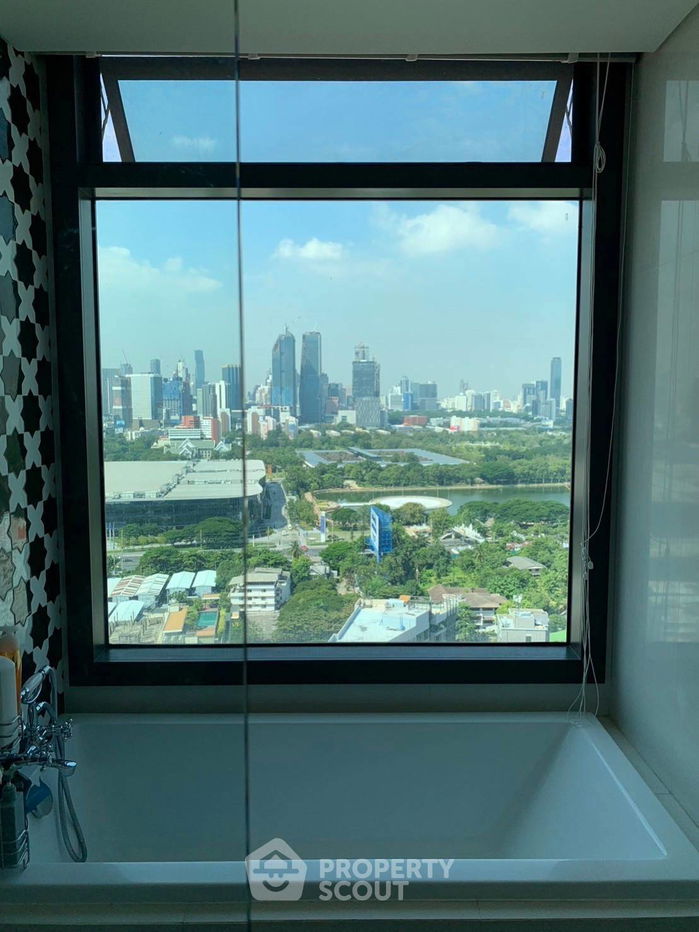picture 3-BR Condo at Aguston Sukhumvit 22 near MRT Queen Sirikit National Convention Centre (ID 2324580) - 7/11