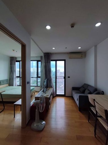 💥ST-1454💥ว่าง ให้ เช่า ฟิวส์ สาทร - ตากสิน  👉แอดไลน์ @cozycondo 