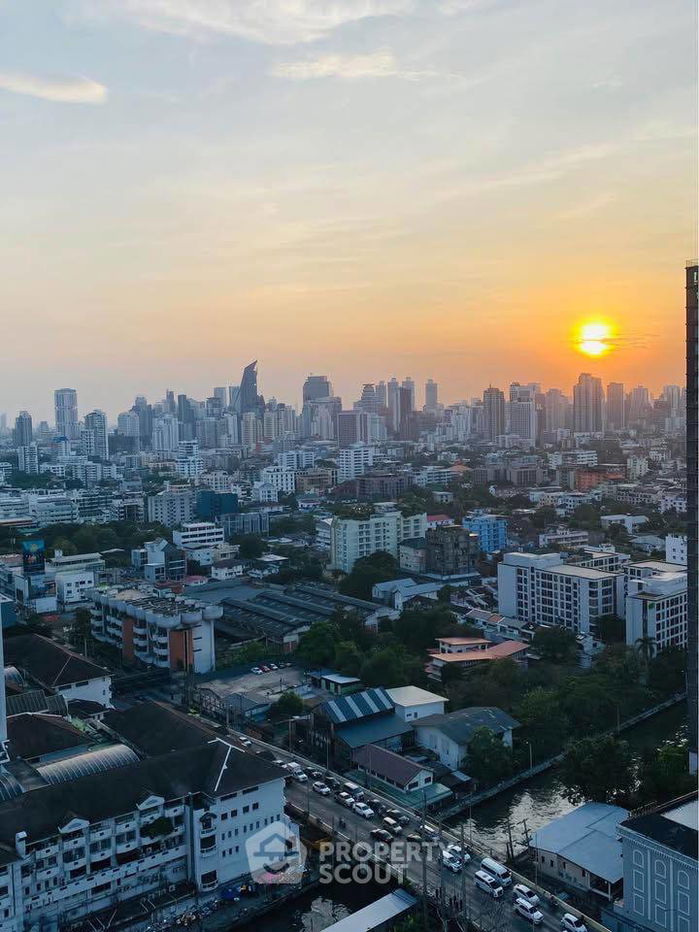 picture 2-BR Condo at The Capital Ekamai - Thonglor near ARL Ramkhamhaeng (ID 2325008) - 14/16