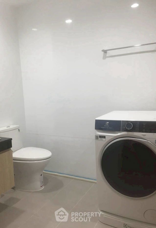 picture 2-BR Condo at Baan Ploenchit near BTS Nana (ID 2326461) - 15/20