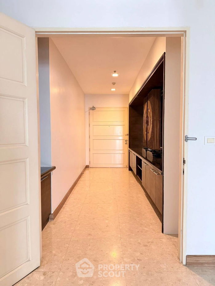picture 3-BR Condo at Nusasiri Grand Condominium near BTS Ekkamai (ID 2324576) - 10/22