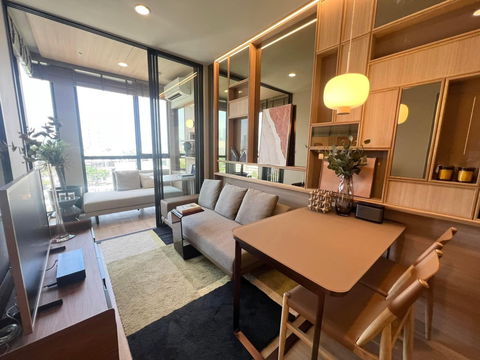 🔥🔥🔥 For Rent 📌  The Issara Sathorn (ID Line : @arent) ห้องสวย พร้อมเข้าอยู่!! ✅ มีห้องว่างอีกหลายโครงการ ทักมาถามได้นะคะ