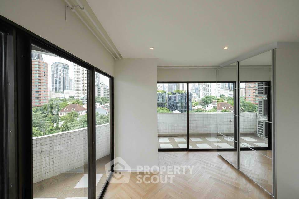 รูป คอนโด 3-ห้องนอน ที่ ริชมอนด์ พาเลส คอนโดมิเนียม ใกล้ BTS พร้อมพงษ์ (ID 2324678) - รูปที่ 6/21