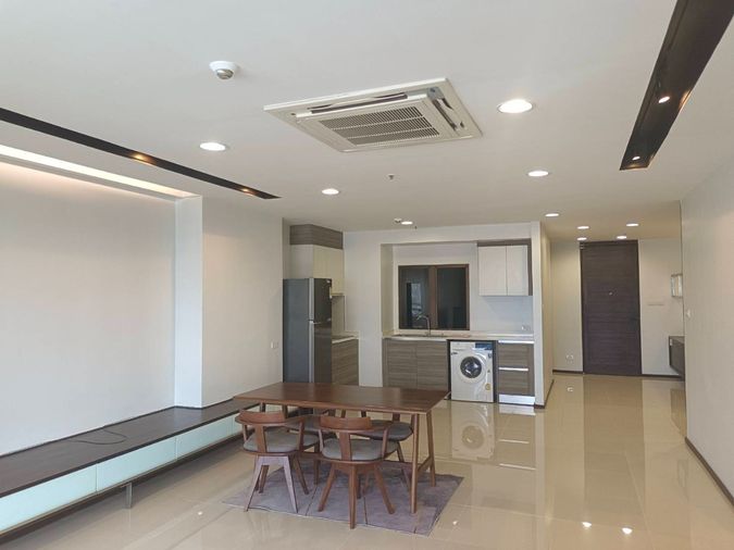 ให้เช่า  ห้องคอนโด  2 ห้องนอน ที่ คอนโด East Tower Bangna, ติด ห้าง Central บางนา