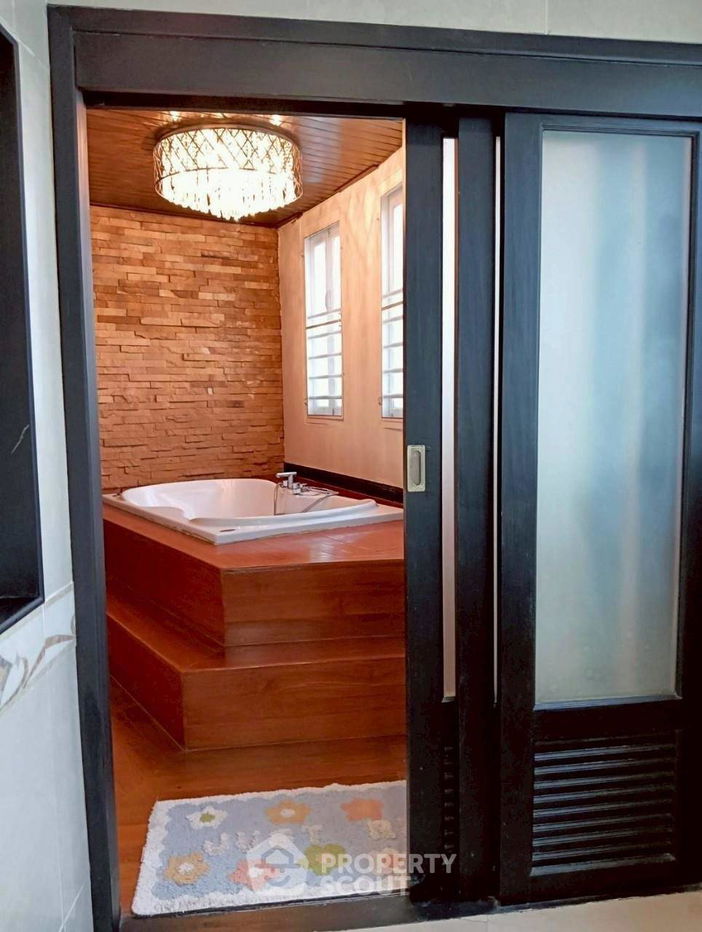 picture 3-BR Condo at Fifty Fifth Tower Thonglor near BTS Thong Lor (ID 2325122) - 9/17