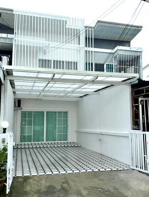 Townhouses for sale King Power Pattaya Complex : Townhouse in the center of Pattaya CIty near The Chill Mall, 2beds 2baths 