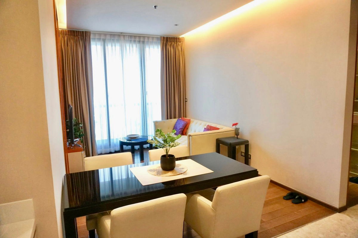 รูป ให้เช่า The Address Sukhumvit 28 | คอนโดหรูใจกลางสุขุมวิท 2 ห้องนอน ห้องใหญ่ พร้อมเข้าอยู่ เดินทางสะดวก ใกล้ BTS พร้อมพงษ์ ห้องสวยขนาดใหญ่ ตกแต่งครบ - รูปที่ 2/7