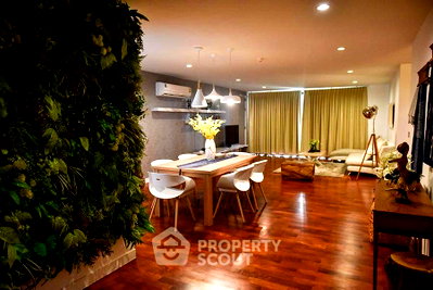 Condos for rent : 3-BR 160 Sqm Condo At Benviar Tonson Residence Near BTS Ratchadamri (ID 1573959)