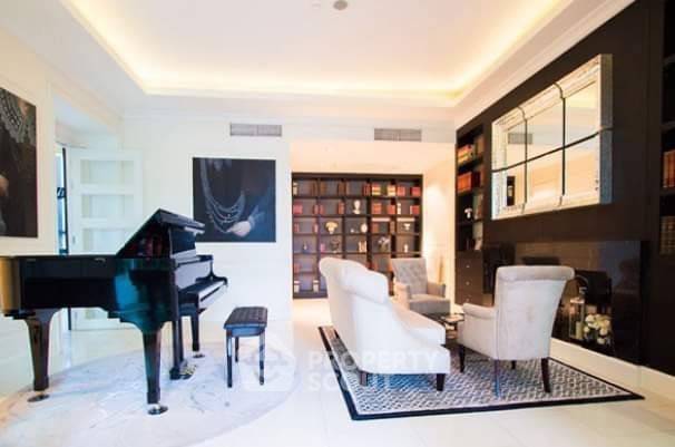 picture 2-BR Condo at Royce Private Residences near MRT Sukhumvit (ID 2326992) - 7/10