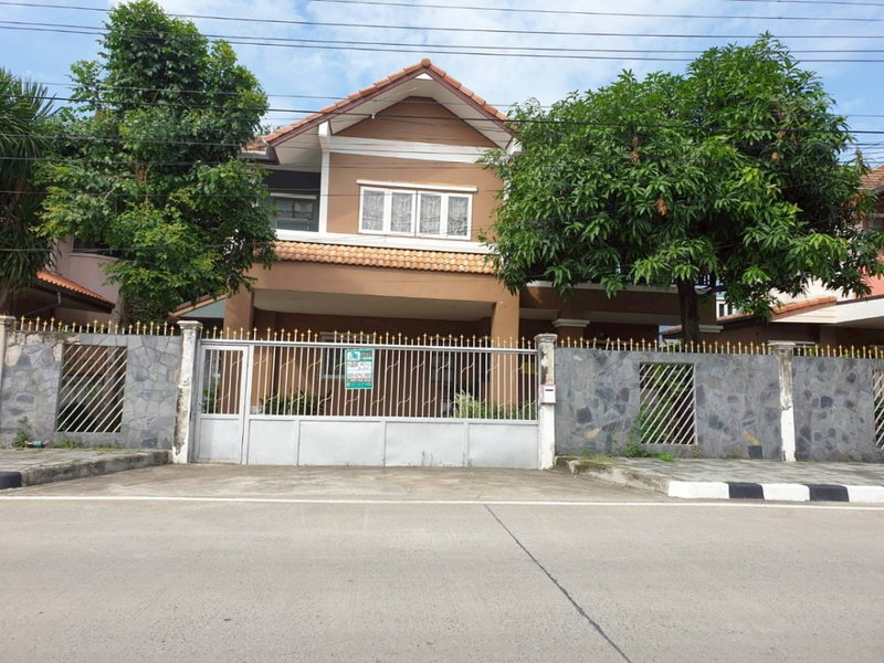 ขายบ้านเดี่ยว : บ้านเดี่ยวติดถนน ซ.บึงขวาง 60 ตร.วา ประภาวรรณโฮม เหมาะทำโฮมออฟฟิศ ร้านค้า Renovate ต่อยอดได้ สุดปัง คุ้มสุดๆ