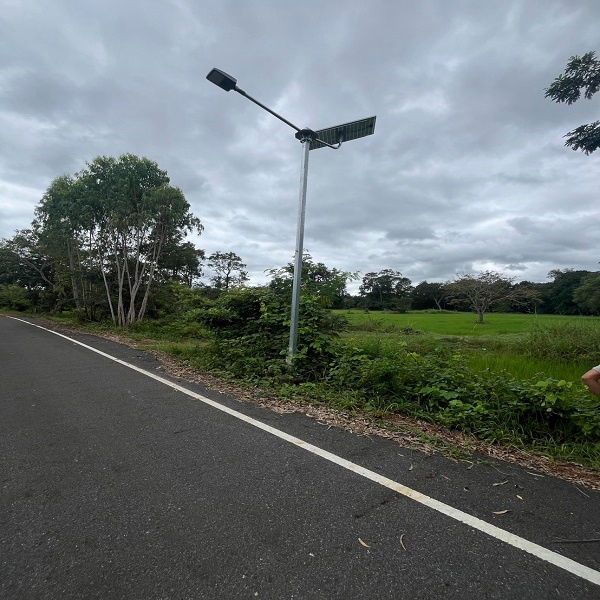 รูป ขายที่ดินทำเลสวย ติดถนน จังหวัดอำนาจเจริญ 6 ไร่ 2 งาน 21 ตารางวา ในราคา 1,200,000 บาท (รวมค่าโอนกรรมสิทธิ์) - รูปที่ 7/8