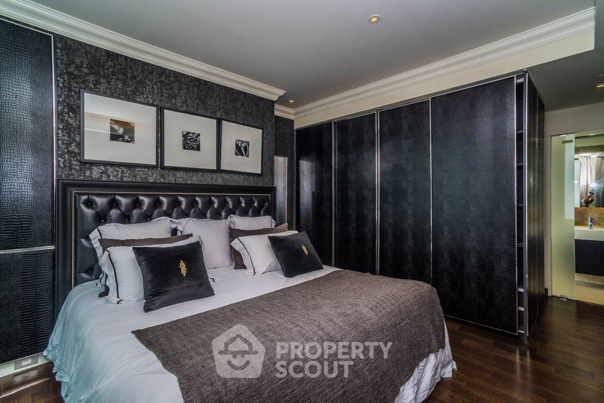 picture 3-BR Condo at The Lumpini 24 near BTS Phrom Phong (ID 362961) - 6/8