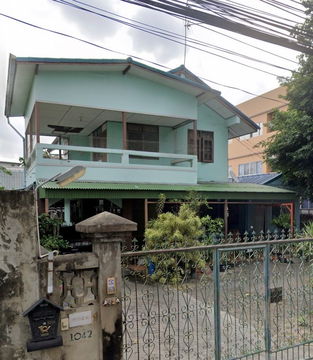 ขายบ้านเดี่ยวใกล้เซ็นทรัลเลียบทางด่วน 0863377287