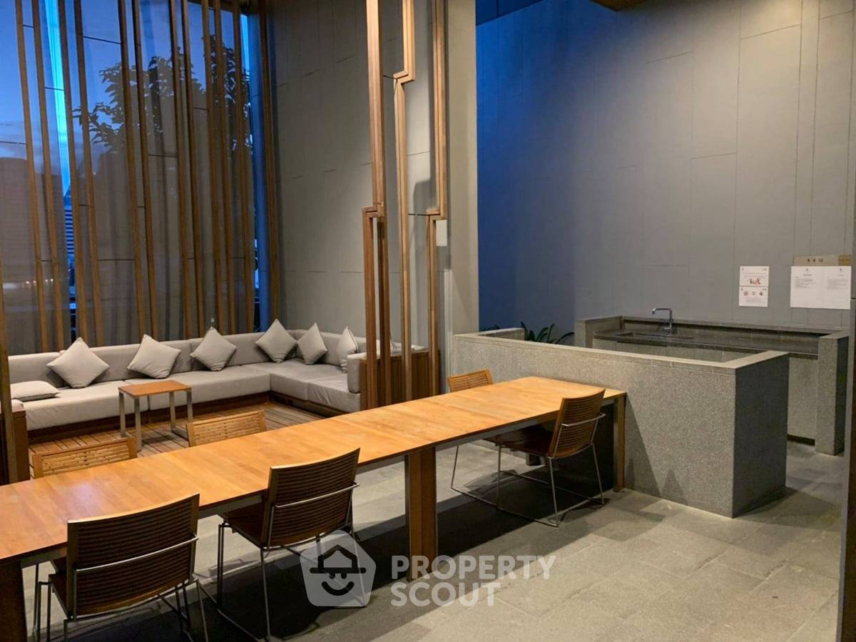 รูป คอนโด 3-ห้องนอน ที่ ไฮด์ สุขุมวิท 13 คอนโดมิเนี่ยม ใกล้ BTS นานา (ID 2327171) - รูปที่ 32/33