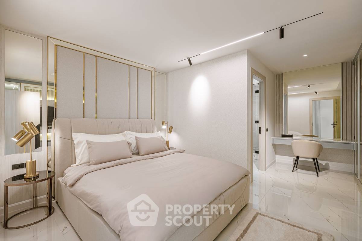 picture 8-BR Villa close to Pattaya (ID 2327065) - 2/27