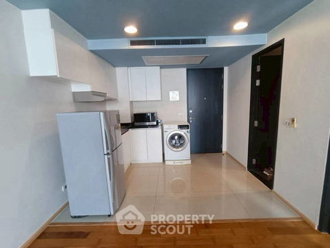 1-BR Condo at The Tempo Ruamrudee Condominium near BTS Phloen Chit (ID 2326459)