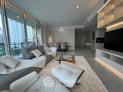 3-BR Condo at Royce Private Residences near MRT Sukhumvit (ID 466105)