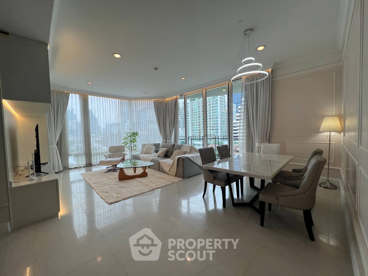 picture 3-BR Condo at Royce Private Residences near MRT Sukhumvit (ID 466105) - 2/22