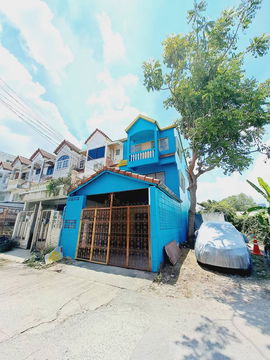 Townhouse for rent, 3 floors (end unit), Soi Nonthaburi 22, in front of the Ministry of Commerce