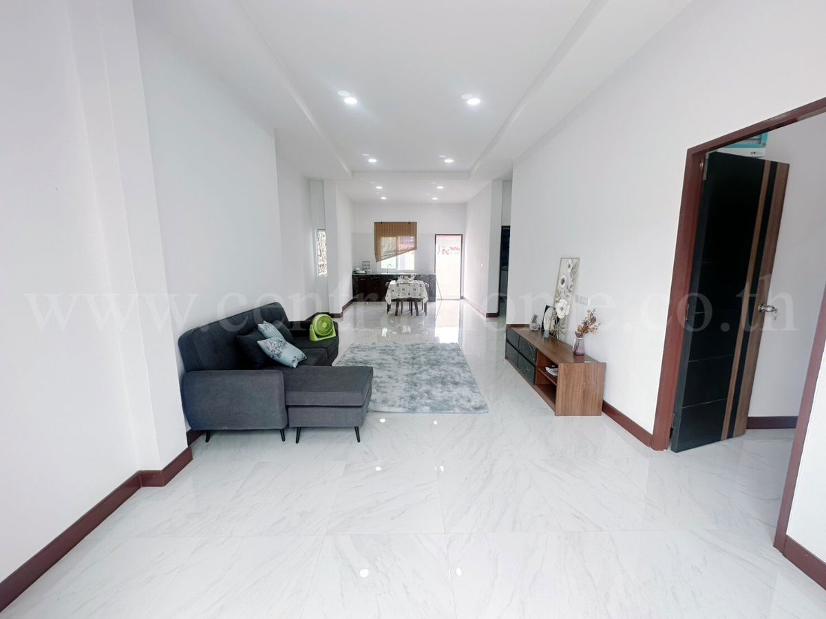 รูป บ้านเดี่ยว ชั้นเดียว บางละมุง ชลบุรี บ้านสร้างใหม่ไม่เคยเข้าอยู่ - รูปที่ 3/18