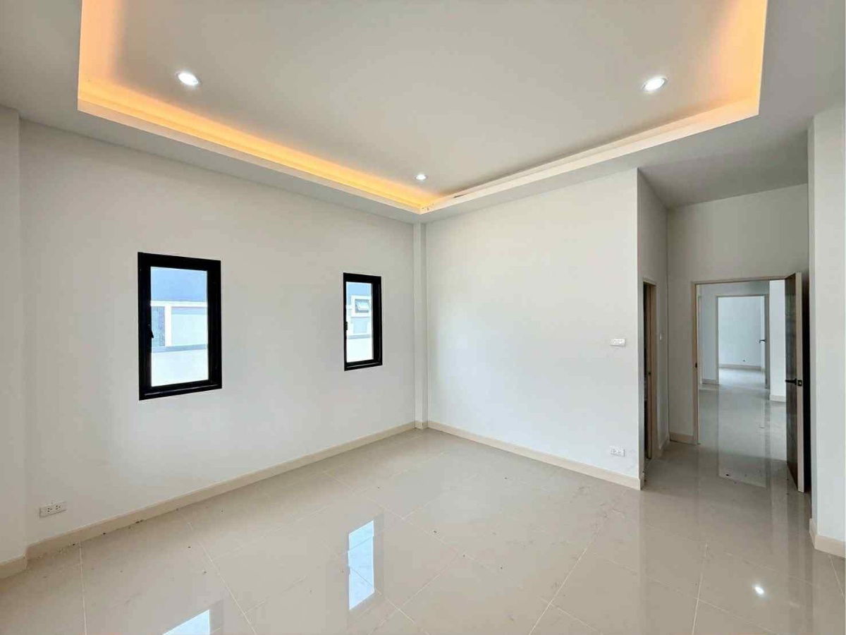 รูป บ้านเดร่ยวสร้างใหม่ พร้อมเข้าอยู่ ใกล้ถนนสุขุมวิทพัทยา - รูปที่ 9/16