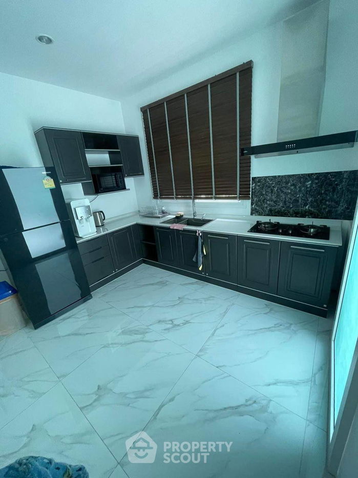 รูป บ้าน 4-ห้องนอน ที่ แกรนดิโอ รามอินทรา - วงแหวน ใน ท่าแร้ง (ID 2047841) - รูปที่ 3/12