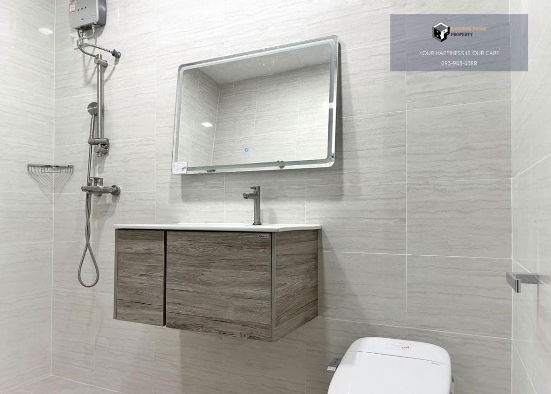 รูป White Mansion | บ้าน 5 ชั้น ใจกลางกรุงเทพฯ ทองหล่อซอย 25 ใกล้บีทีเอส ใกล้โรงพยาบาล 🚆 五层独栋住宅, 曼谷市中心 Thonglor 25 巷, 靠近轻轨BTS和医院 #2025092912096 - รูปที่ 16/17