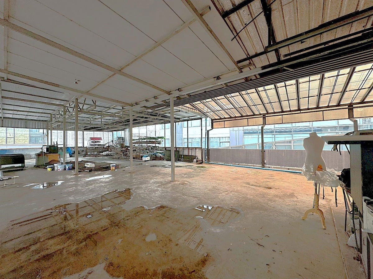 picture Large rooftop space with a beautiful view for rent in the heart of Thonglor ** NO CO-AGENT ** - 4/6