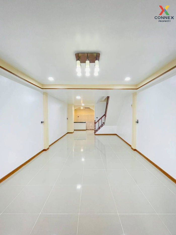 รูป ขายทาวน์เฮ้าส์/ทาวน์โฮม  บ้านบัวทอง 2 รีโนเวทใหม่ บางรักพัฒนา บางบัวทอง นนทบุรี CX-132437 ✅ ทักไลน์ @connexproperty ตอบทันที ทีมงานมืออาชีพ ✅  - รูปที่ 5/12
